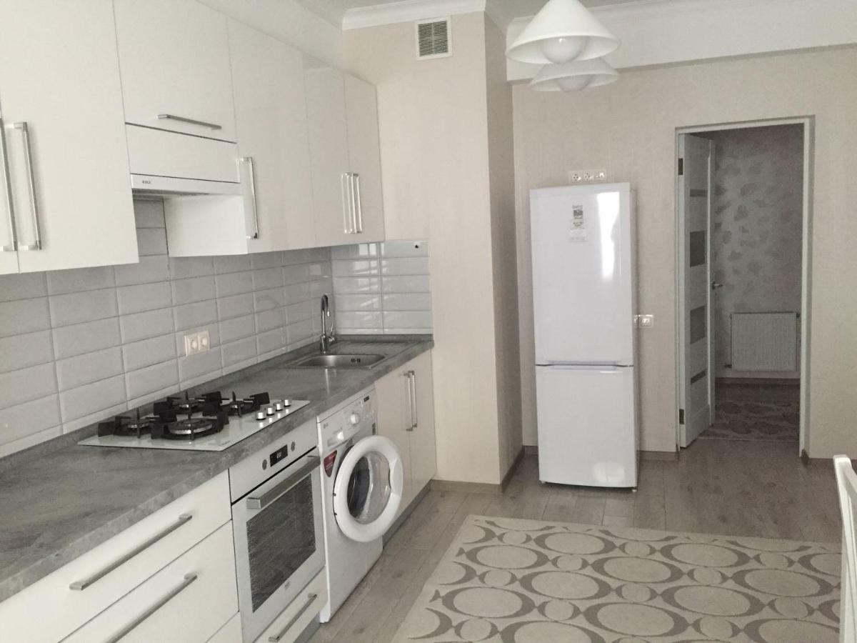 Center Apartment On Albisoara Street Кишинев Екстериор снимка